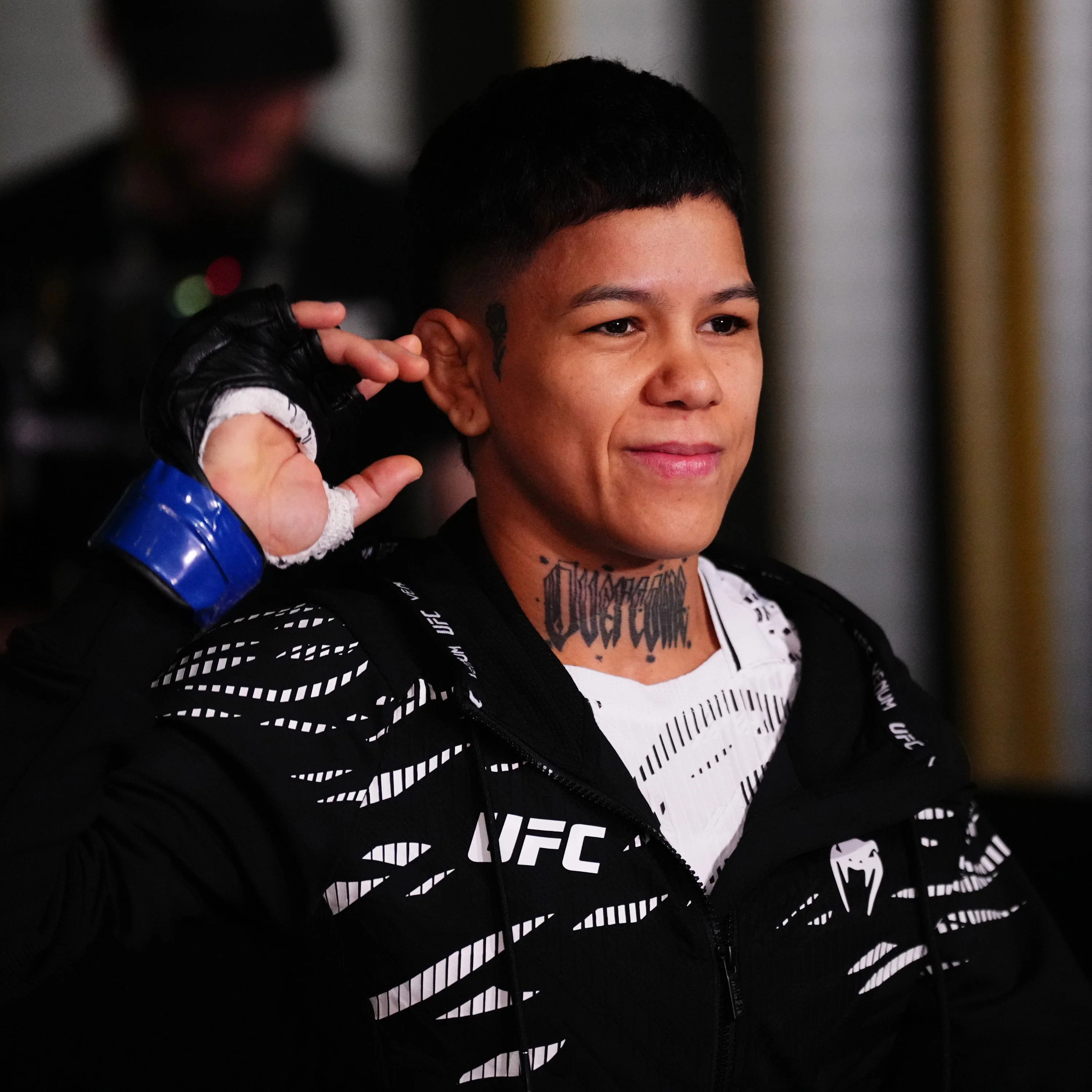 Denise Gomes Signed 1-of-1 Fight Issued Jersey UFC Fight Night: Burns vs Morales - Image 4