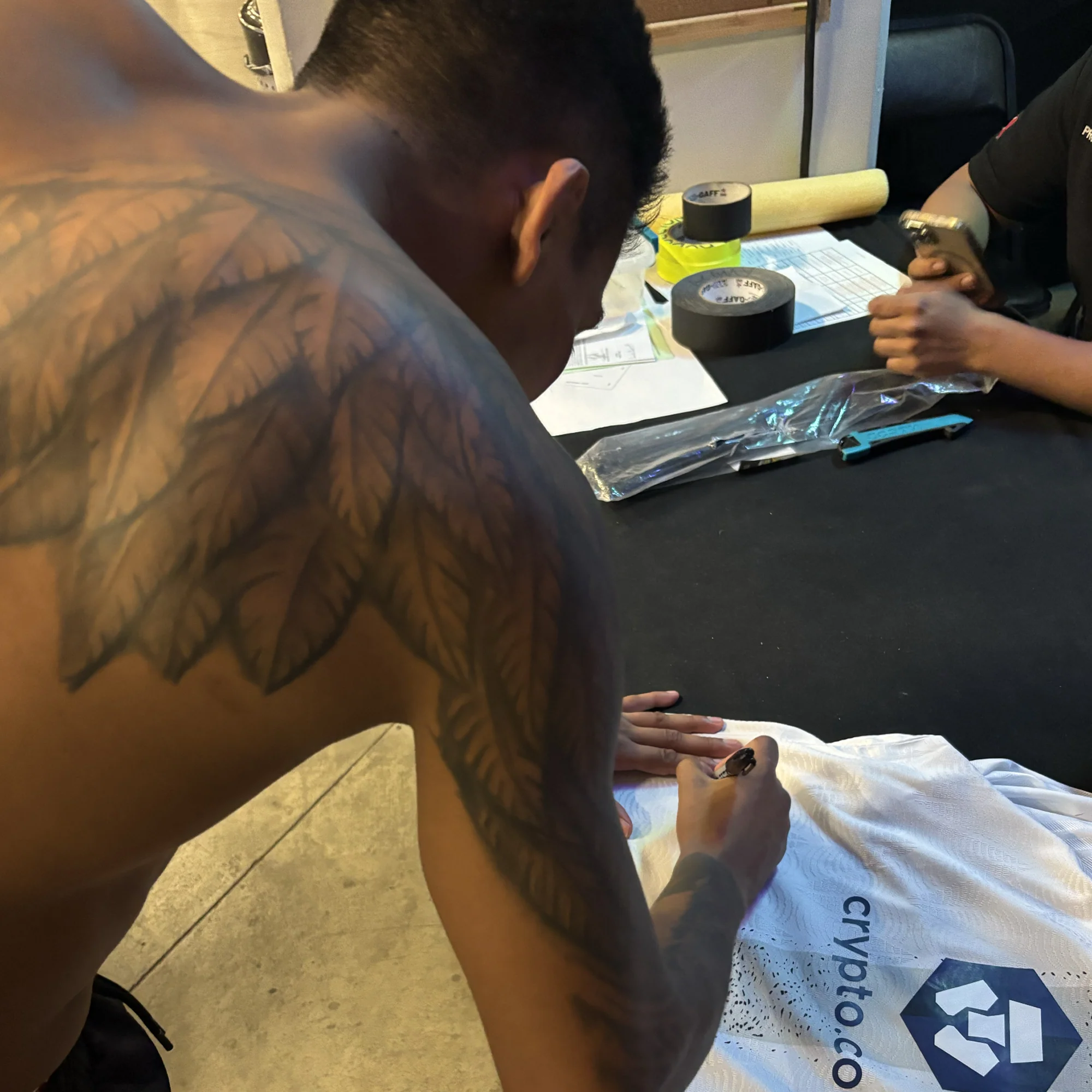Kevin Borjas Signed 1-of-1 Fight Worn Jersey UFC Fight Night: Moreno vs Kavanagh - Image 3
