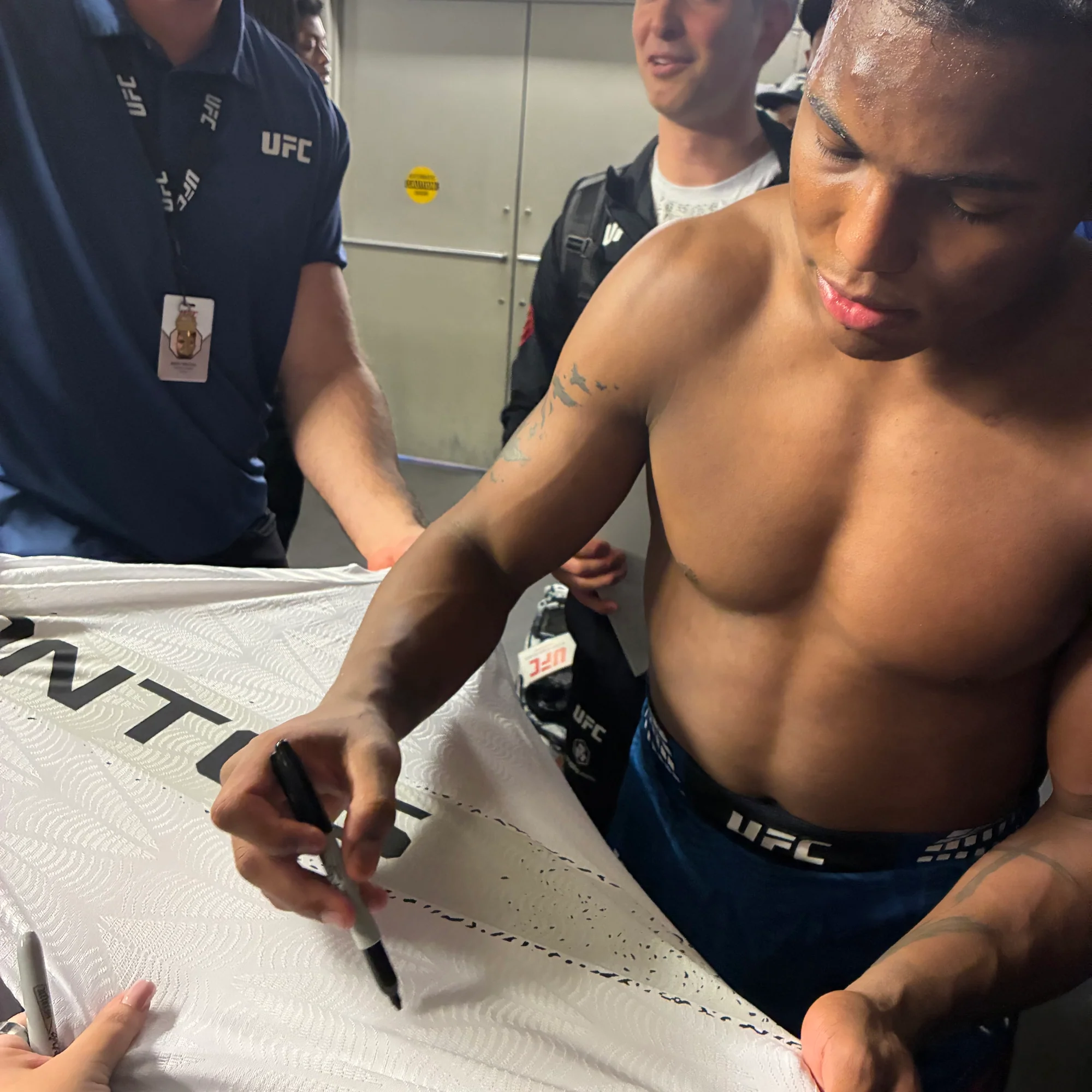 Mairon Santos Signed 1-of-1 Fight Worn Jersey UFC 323: Dvalishvili vs Yan 2 - Image 3