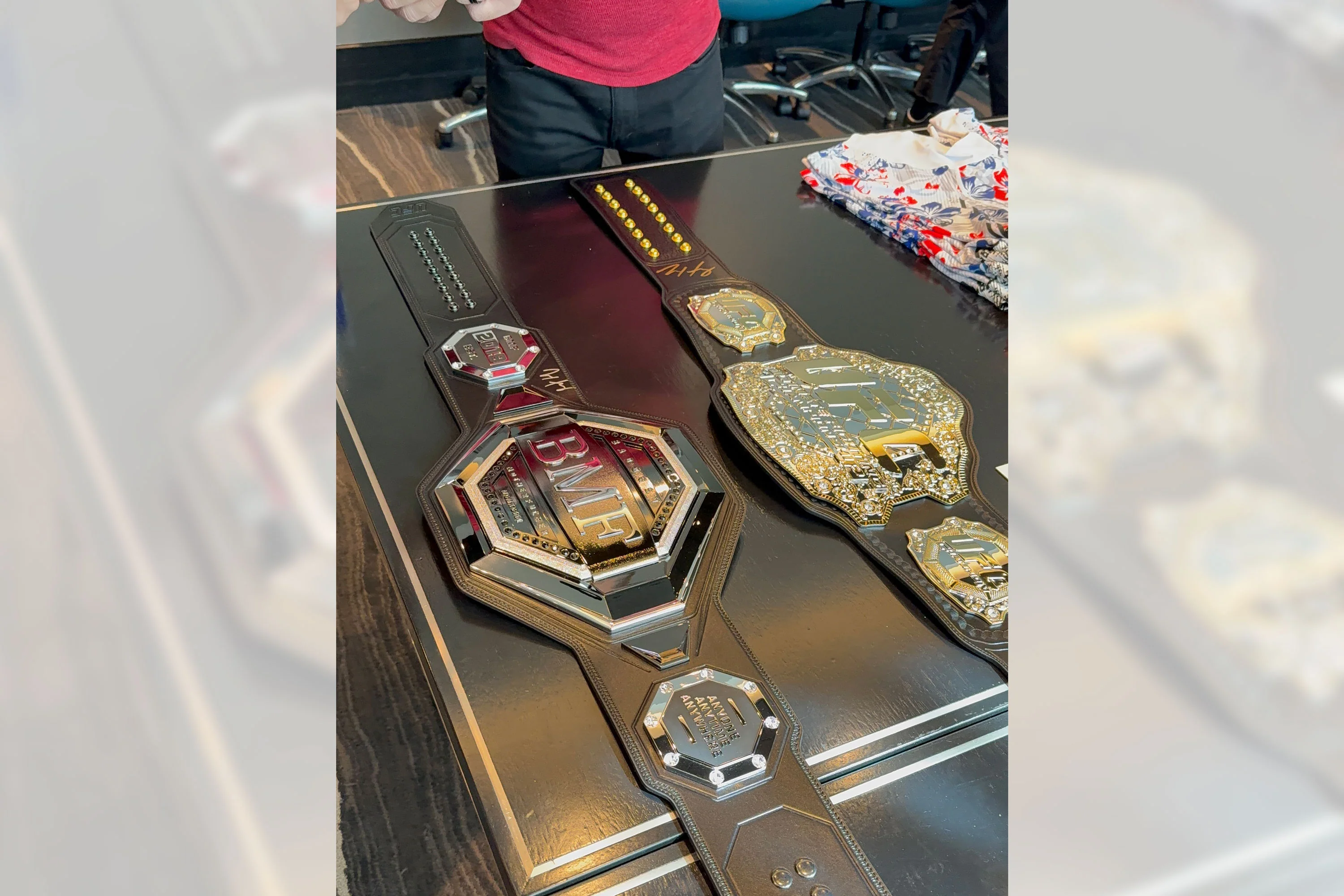 Max Holloway Signed Limited Edition UFC Classic Championship Belt - Image 2