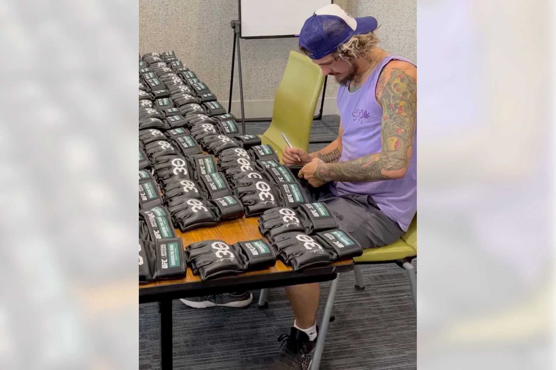 Sean O'Malley Signed Official UFC Gloves – 30th Anniversary Edition - Image 3